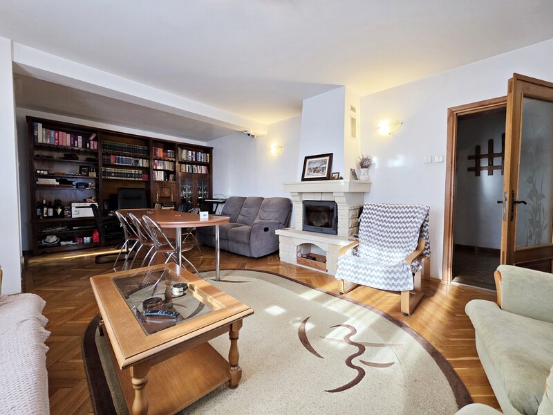 Balotesti, central, Martha Bibescu,