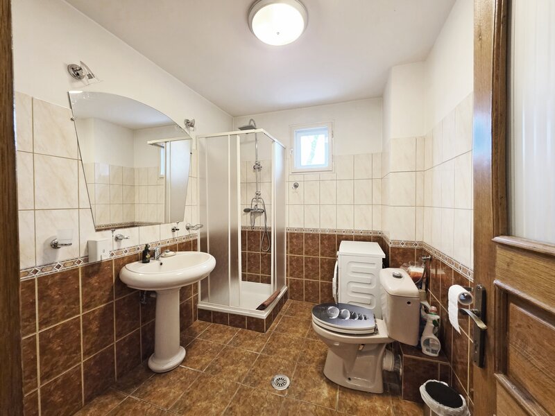 Balotesti, central, Martha Bibescu,